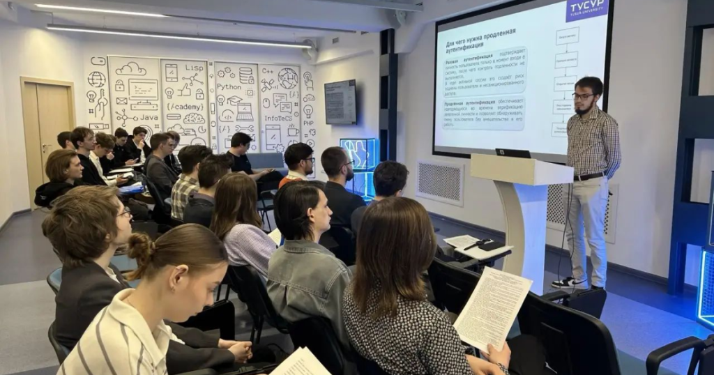 На площадке Академии в Томске прошла подсекция конференции «Научная сессия ТУСУР»